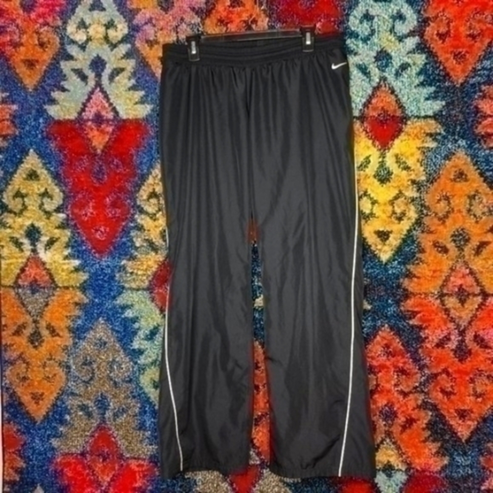 Nike womens black mesh lined track pants Lx32 EUC